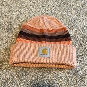 CARHARTT WOMEN’S RIB KNIT BEANIE IN A STRIPED COLORWAY